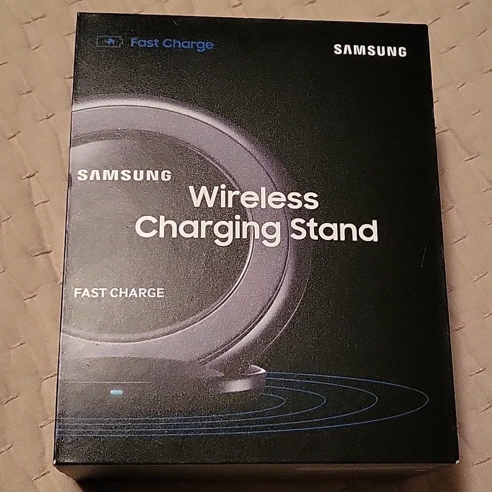 Samsung Wireless Fast Charging Stand Stand Up Charging New Open Box